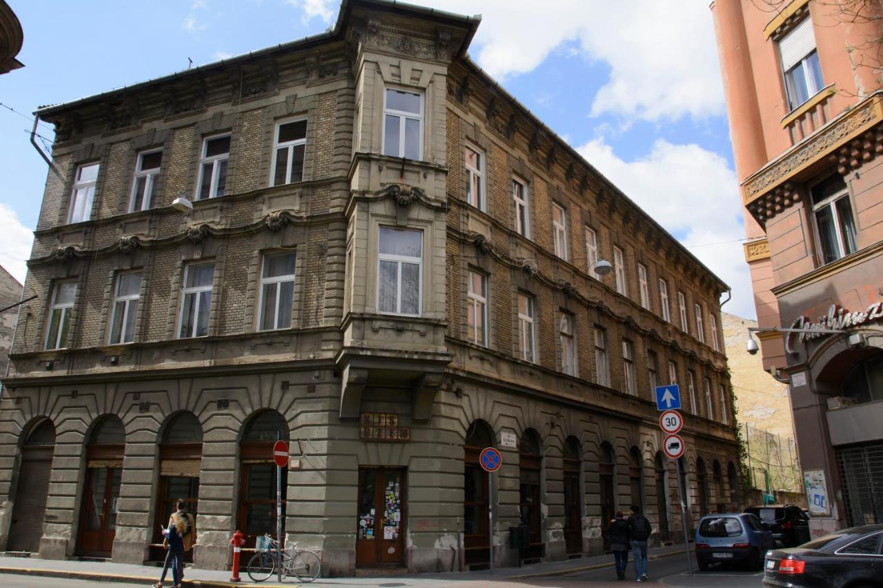 W-Tree Loft Style Apartment Budapest Ngoại thất bức ảnh